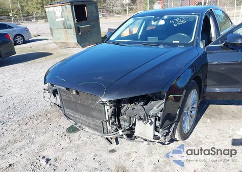 2015 Audi A8 L 4.0T z USA, uszkodzony, nr VIN WAU32AFD2FN012408